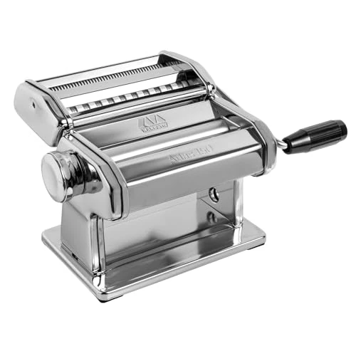 Offerta a tempo: Marcato Macchina per la Pasta, Atlas 150, Pasta Maker, Sfogliatrice per Pasta Fresca, in Acciaio Cromato, per Lasagne, Fettuccine, Tagliolini, Compatibile con 11 Formati Extra, Made in Italy - 5% da 56.31 € a 53.49 €
