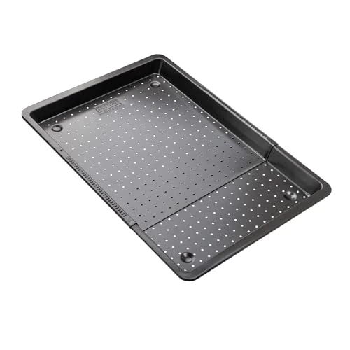 Zeitlich begrenztes Angebot: Zenker Black Metallic Perforiertes Backblech – Ausziehbar für perfekte Baguettes, Kuchen & Pizza, 52-37x33 cm von 19.99 € auf 19.16 € (4% Rabatt)