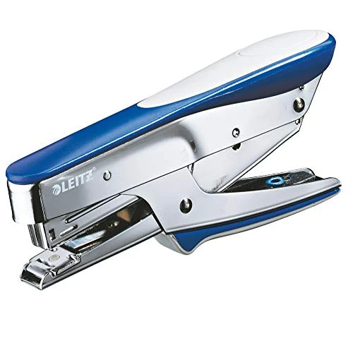 Offerta a tempo: Leitz Cucitrice a Pinza, Capacità fino a 15 Fogli, Blu, Design Ergonomico in Metallo con Inserti in Gomma Softgrip, Caricamento dall'Alto, per l'uso con Punti P2 (No. 10), 55450033 - 0.00% da 19.13 € a 19.13 €
