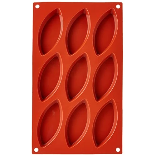 Offerta a tempo: Silikomart | SF039 Stampo in Silicone per Monoporzioni BARCHETTA, Antiaderente, 9 Monoporzioni, Confezione da 1 Stampo per Dolci, 100 x 44 mm, h 15 mm, Made in Italy - 41% da 13.15 € a 7.76 €