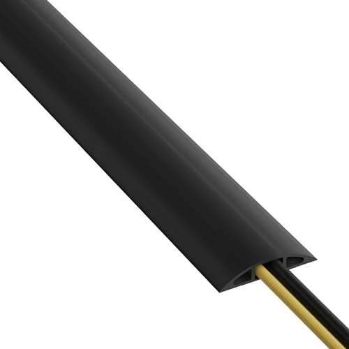 Offerta a tempo: D-Line Copricavo da Pavimento 1,8m, Protegge Cavi Volanti, Previene Inciampi e Cadute, Base Antiscivolo con Scanalature - Canalina Interna 17mm (L) x 9mm (H) - Lunghezza 1,8m - Nero - 0.00% da 15.99 € a 15.99 €