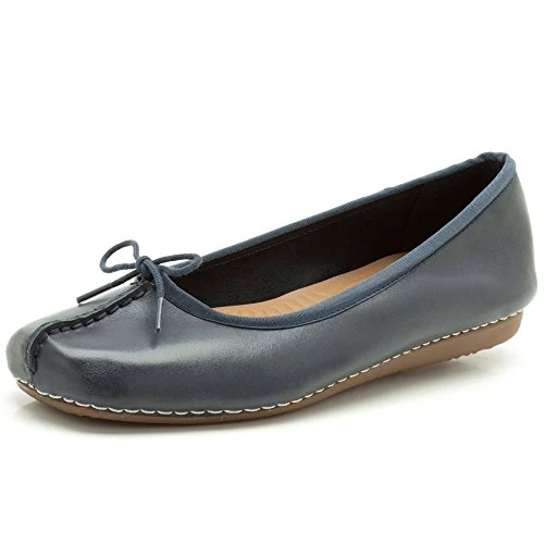 Offerta a tempo: Clarks Freckle Ice Womens Navy Leather, 6.5 - 20% da 70.99 € a 56.99 €