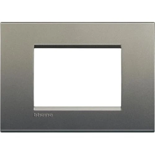 Offerta a tempo: BTicino Livinglight Placca, 3 Moduli, Forma Rettangolare, Grigio (Avenue) - 0.00% da 17.30 € a 17.30 €