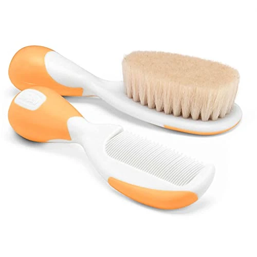 Offerta a tempo: Chicco Set Spazzola e Pettine Capelli per Bambini, Spazzola Neonati con Morbide Setole Naturali — 39% da 11,49 € a 6,99 €