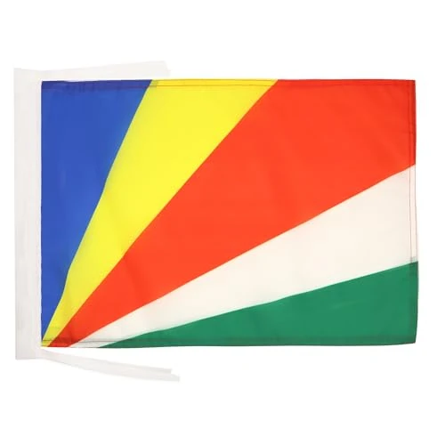Offerta a tempo: AZ FLAG Bandiera Seychelles 45x30 cm Africana Poliestere 100D Cordini - 0.00% da 5.95 € a 5.95 €