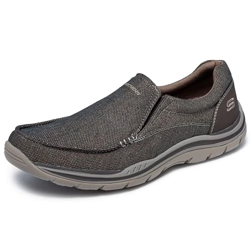 Offerta a tempo: Skechers Expected Avillo, Shoes Uomo, Marrone Scuro, 41.5 EU - 0.00% da 55.60 € a 55.60 €