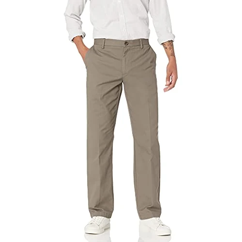 Offerta a tempo: Amazon Essentials Pantaloni Chino Elasticizzati senza Pince sul Davanti e Antipiega, Vestibilità Classica Uomo , Marrone Scuro, 38W / 34L - 0.00% da 25.49 € a 25.49 €