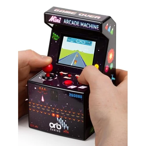 Offerta a tempo: Mini macchina arcade, 240 giochi integrati, giochi arcade retrò a 8 bit, schermo a colori da 2,5", joystick a 8 direzioni, 2 pulsanti, controllo del volume, regalo perfetto - ThumbsUp! — 35% da 39,95 € a 25,99 €