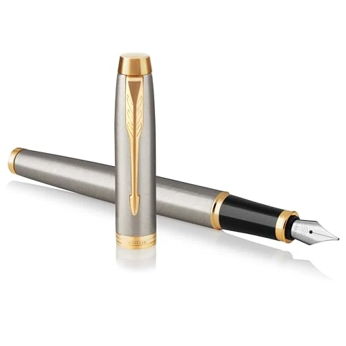 Offerta a tempo: Parker IM Penna Stilografica | Punta Sottile e Ricarica di Inchiostro Blu | Confezione Regalo | Brushed Metal Golden Trim - 11% da 47.80 € a 42.78 €