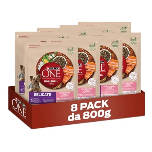 Purina One Mini <10 kg Delicate Treats for Small Dogs with Salmon and Rice, 8 Packs of 800 g