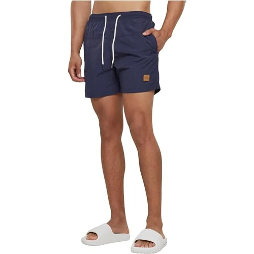 Offre limitée : Urban Classics Herren Block Swim Shorts de 15.99 EUR à 15.99 EUR (remise 0%)