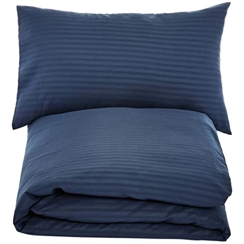 Offerta a tempo: Amazon Basics Set copripiumino Singolo in microfibra, 2 pezzi, copripiumino da 135 x 200 cm e 1 federe da 50 x 80 cm, Blu Navy, a righe - 21% da 20.49 € a 16.26 €