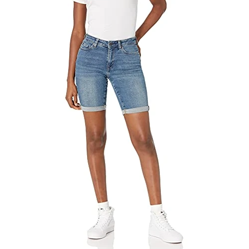 Offerta a tempo: Amazon Essentials Bermuda in Denim con Tasche, Vestibilità Aderente Donna, Delavé Medio, 46 - 54% da 25.99 € a 11.89 €
