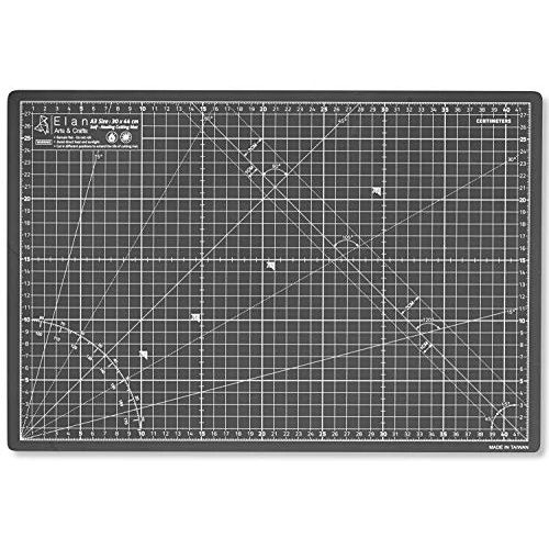 Offerta a tempo: Elan Tappetino da Taglio A3 Nero, Tappeto Antitaglio 30x44 cm a 5 Strati | Tappeto da Taglio Nero e Tortora, con Griglia Metrica su Entrambi i Lati, Spessore di 3mm, Realizzato in PVC Riciclato - 0.00% da 15.95 € a 15.95 €