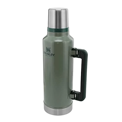Stanley Classic Legendary Botella Termica 1.9L - Mantiene Frío o Calor 45 Horas - Termo Cafe - Cantimplora Acero Inoxidable - Sin BPA - Apto Para Lavavajillas - Hammertone Green