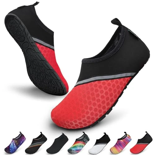 Offre limitée : SAGUARO Chaussures Aquatiques Chaussons de d'eau Plongée Chaussettes Aqua pour Piscine et Plage Sports Nautiques Natation Surf Voile Mer Rivière pour Homme Femme (Rouge,42/43 EU) de 15.99 € à 15.99 € (0.00% de remise)