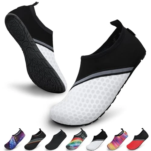 Tijdelijke aanbieding: SAGUARO Waterschoenen Heren Dames Zwemschoenen Antislip Lichtgewicht Watersportschoenen Sneldrogend Blote Voeten Schoenen voor Strand Zwembad Zee Surfen, Wit 44/45EU van 12.99 € naar 12.99 € (0.00% korting)