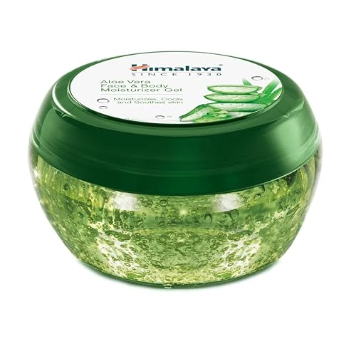 Offerta a tempo: Himalaya Aloe Vera Face & Body Moisturizer for Hydrated and Moisturized Skin Lightweight and Non-Sticky | Cools, Soothes and Softens the Skin, No Paraben and Harsh Chemicals -300ml - 52% da 12.99 € a 6.18 €