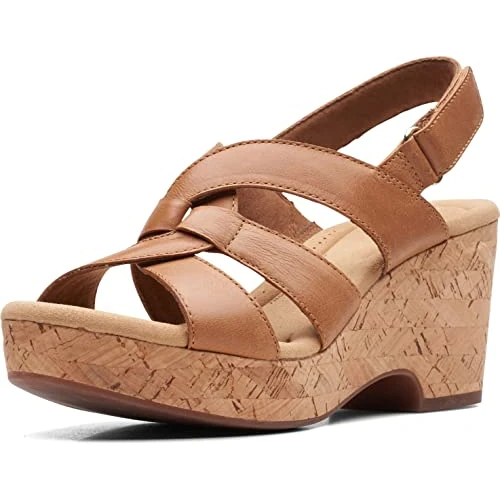 Offerta a tempo: Clarks Giselle Sandali da donna da spiaggia in pelle scamosciata, con zeppa, Pelle marroncino chiaro, 11 Wide - 0.00% da 67.23 € a 67.23 €