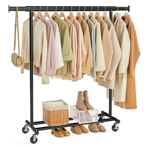 Offerta a tempo: SONGMICS Stand Appendiabiti con Ruote, Attaccapanni Estensibile per Carichi Pesanti, Portata Totale 100 kg, 45 x (92-132) x 161,5 cm, Facile da Montare e Spostare, Nero HSR13BKV1 - 15% da 37.99 € a 32.29 €