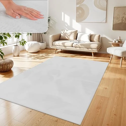 Offerta a tempo: Paco Home Tappeto Salotto e Camera da Letto Moderno a Pelo Corto - Morbido, Lavabile, Antiscivolo, in Finta Pelliccia, Dimensione:140x200 cm, Colore:Bianco - 8% da 45.99 € a 42.49 €