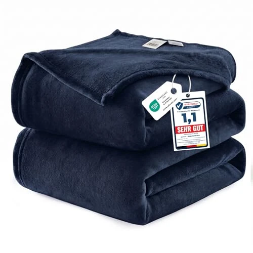Limited-time offer: WAVVE Fleece Blanket King Size Navy Blue 270x230 cm - Fluffy Soft Warm Versatile Extra Large Throw Blanket for Bed/Sofa/Couch from 30.99 £ to 26.33 £ (save 15%)