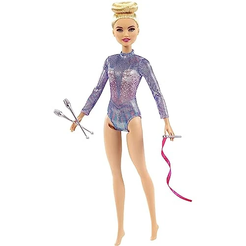 Barbie -Ginnasta, Bambola Bionda con Coloratissimo Body, 2 Bastoni e Nastro, Giocattolo per Bambini 3+ Anni, GTN65