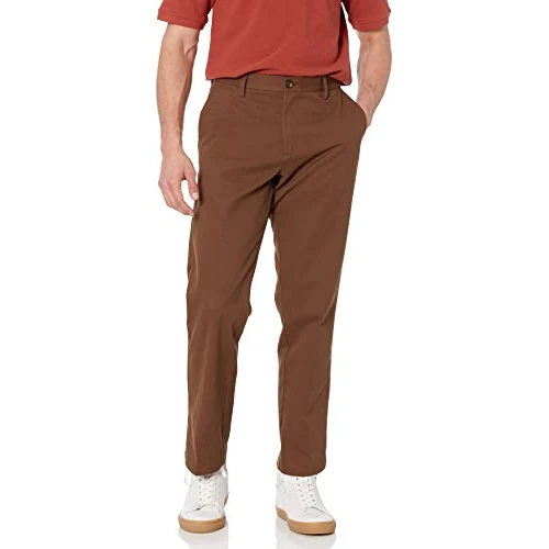 Amazon Essentials Pantalón Chino de Corte clásico para Hombre, Antiarrugas y sin Pinzas Frontales (Disponible en Tallas Grandes y Altas), Color marrón, 76.2 cm de Ancho x 71.1 cm de Largo
