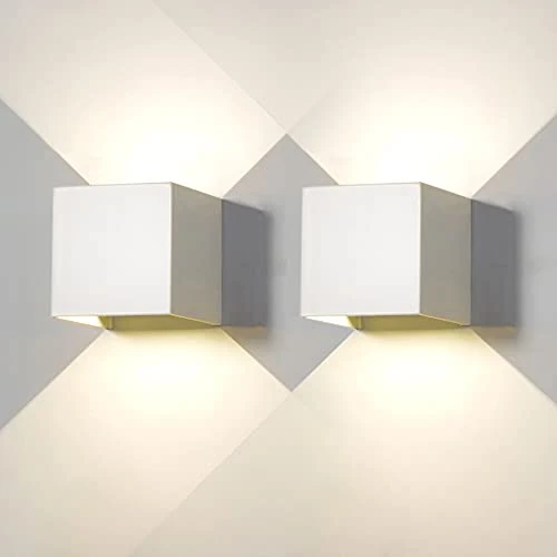 Oferta limitada: 2 Piezas Aplique de Pared exterior LED Lámparas de Pared Interior moderno blanca 6W 4000K blanco natural IP65 impermeable cuadrada de aluminio Ángulo de luz ajustable de diseño y fácil de instalar de 44.99 € a 42.99 € (ahorro 4%)