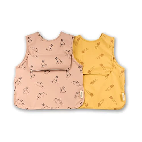 Offerta a tempo: ÜneeQbaby Bavaglini Impermeabili (2 Pezzi), Senza Maniche, Certificato Oeko-TEX con Tasca sul Petto per Alimentazione & Gioco… (Piccolo 6-18 mesi, Carota rosa, coniglietto giallo) - 5.83% da 18.00 € a 16.95 €