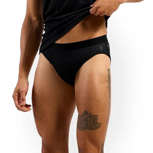 Limited-time offer: Odlo Active F-Dry Light Men’s sports briefs Black | Lightweight, breathable and quick-drying performance underwear for running, hiking, cycling and fitness from 12.49 £ to 11.99 £ (save 4.0%)