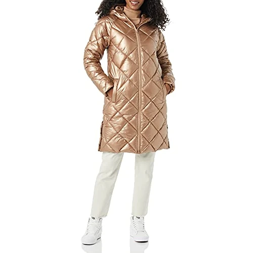 Offre limitée : Amazon Essentials Manteau d'hiver épais matelassé en Losange pour Femme, Longueur Genou, Taupe métallisé, Taille M de 67.60 € à 67.60 € (0.00% de remise)