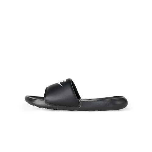 Offerta a tempo: Nike Victori One, Scarpe da spiaggia e piscina Uomo — 29% da 34,99 € a 25,00 €