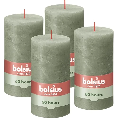 Offerta a tempo: BOLSIUS Candela rustica a pilastro - verde scuro - 13 x 7 cm - confezione da 4 - lunga durata di 60 ore - non profumata - cera vegana - senza olio di palma - 0.00% da 17.99 € a 17.99 €