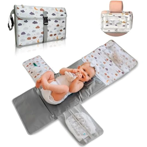 Offre limitée : Matelas à langer portable et imperméable XL - Ce matelas à langer est un sac amovible composé de 6 poches avec un distributeur de lingettes et un coussin confortable pour la tête de bébé. de 26.99 € à 26.99 € (0.00% de remise)