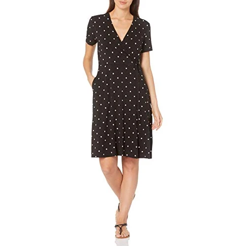Offerta a tempo: Amazon Essentials Abito Avvolgente a Maniche Corte Donna, Nero Pois, XS - 36% da 32.20 € a 20.70 €