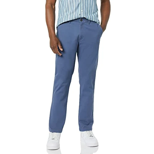 Amazon Essentials Pantaloni Chino Elasticizzati Casual vestibilità Sportiva (Disponibili in Taglie Extra Forti) Uomo, Blu Scuro, 31W / 28L