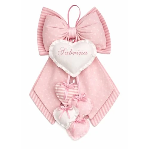 Offerta a tempo: Fiocco Nascita personalizzato con nome sul cuore. Dimensione 52 x 35 cm.. (Pois-rosa) - 0.00% da 37.99 € a 37.99 €