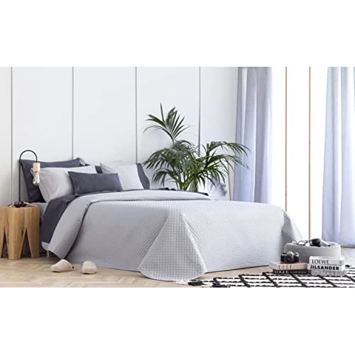 Todocama – Colcha boutí Fina con diseño de Rombos, para Primavera, Verano, otoño e Invierno. 100% Microfibra Extra Suave. Colcha Cubre Cama Multiusos. Cama 120/135-230x260cm Gris Claro