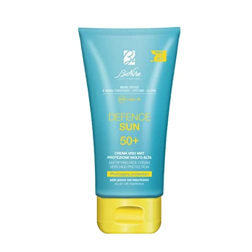 Offerta a tempo: Bionike Defence Sun - Crema Solare Viso Matte SPF 50+ per Pelli Grasse con Imperfezioni, Azione Sebonormalizzante e Antiossidante, Waterproof e non Appiccicosa, Uniforma e Ripara la Pelle, 50 ml - 35% da 14.99 € a 9.72 €