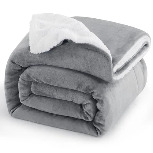 Offerta a tempo: Aisbo Plaid Coperta Pile Singolo - Coperta Calda Invernale per Divano e Letto Singolo 150x200 cm Pile di Flanella e Sherpa Morbida Grigia Chiaro, Sherpa Blanket for Sofa and Couch - 24% da 32.99 € a 24.99 €