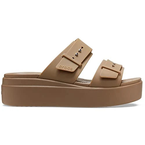 Zeitlich begrenztes Angebot: Crocs Damen Brooklyn Buckle Low Wedge Sandal, Khaki, 37/38 EU von 59.99 € auf 59.99 € (0.00% Rabatt)