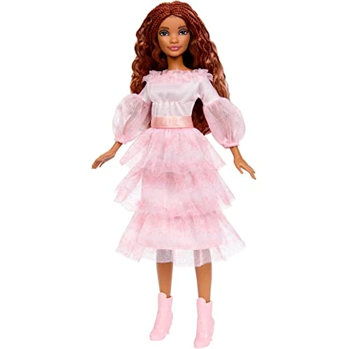 Offerta a tempo: Mattel Disney La Sirenetta - Ariel, bambola celebrativa con capelli rossi e abito rosa con volant, look intercambiabile con scarpe rimovibili ispirato al film, giocattolo per bambini, 3+ anni, HPD90 - 5% da 14.84 € a 14.09 €