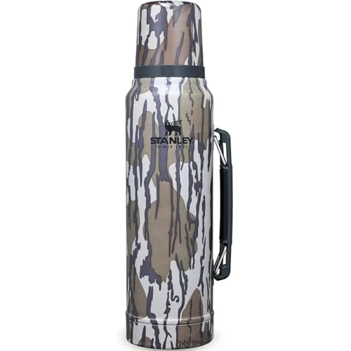 Stanley Classic Legendary Botella Termica 1 Litro - Mantiene Frío o Calor 24 Horas - Termo Cafe - Cantimplora Acero Inoxidable - Sin BPA - Apto Para Lavavajillas - Bottomland Mossy Oak