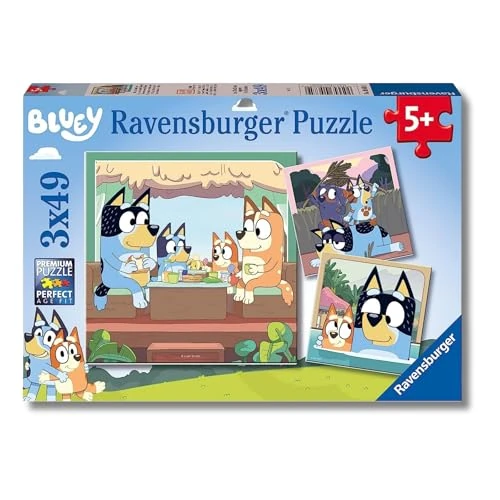 Ravensburger - Puzzle Enfant - Lot de 3 Puzzles 49 pièces - Les Aventures de Bluey ! - Fille ou garçon dès 5 Ans - Puzzle de qualité supérieure - 3 Posters Inclus - Bluey - 05685