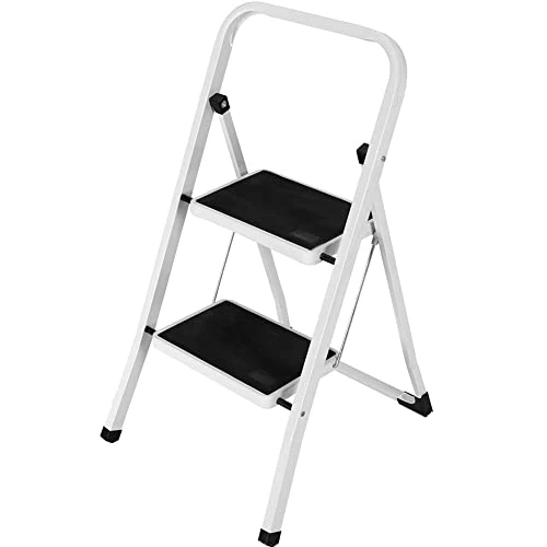 Offerta a tempo: Bakaji Scala Scaletta Pieghevole Quadrata Salvaspazio con Gradini Antiscivolo e Maniglione di Sicurezza Sgabello Scaletto Struttura in Acciaio e Rivestimento in Gomma Portata massima 150kg (2 Gradini) - 20% da 34.90 € a 27.81 €