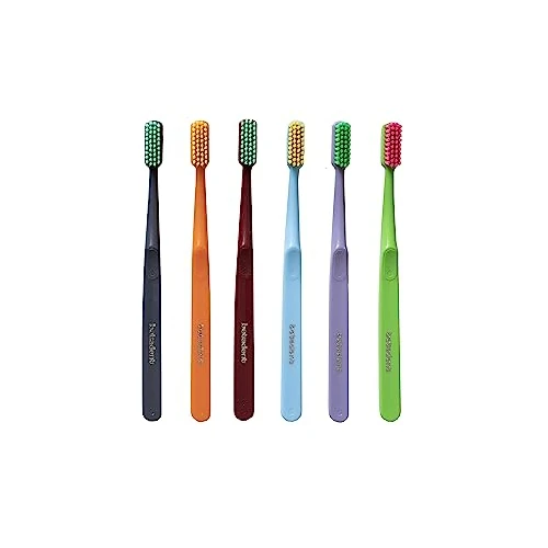 Offerta a tempo: Betadent 1 SPAZZOLINO HARD. Setole dure con punte arrotondate per rimuovere la placca batterica in modo efficace. Un pezzo, colori assortiti - 0.00% da 3.80 € a 3.80 €