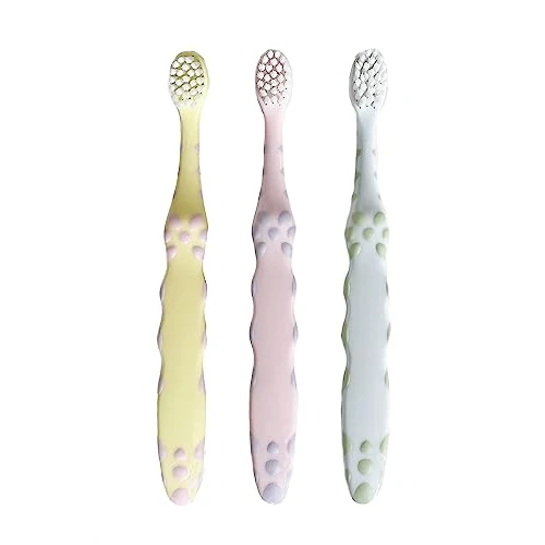 Betadent 1 SPAZZOLINO EXTRA SOFT BABY 0-4 anni. Setole morbide con punte arrotondate adatte ai denti dei bambini. Un pezzo, colori assortiti.