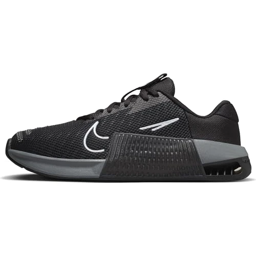 Limited offer: NIKE Women's W Metcon 9Sneaker from 139.99 EUR to 69.99 EUR (save 50%)