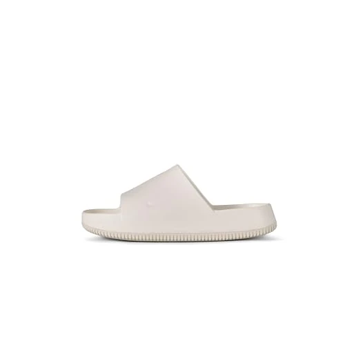 NIKE Womens Calm Sneaker, Sail, 6.5 UK